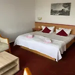 Panoramahotel Lilienstein Hotel 3*